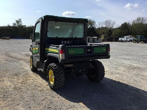 Image of John Deere XUV 835R equipment image 2