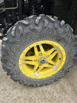 Image of John Deere XUV 835R equipment image 3