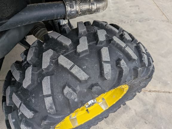 Image of John Deere XUV 835R equipment image 4