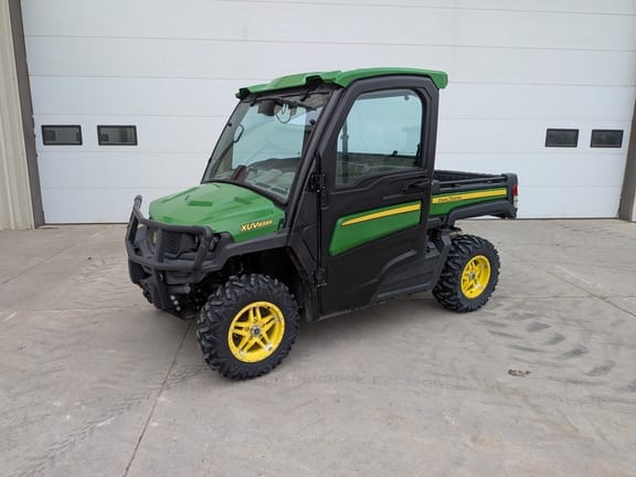 Main image John Deere XUV 835R