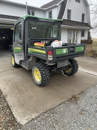 Image of John Deere XUV 835R equipment image 1