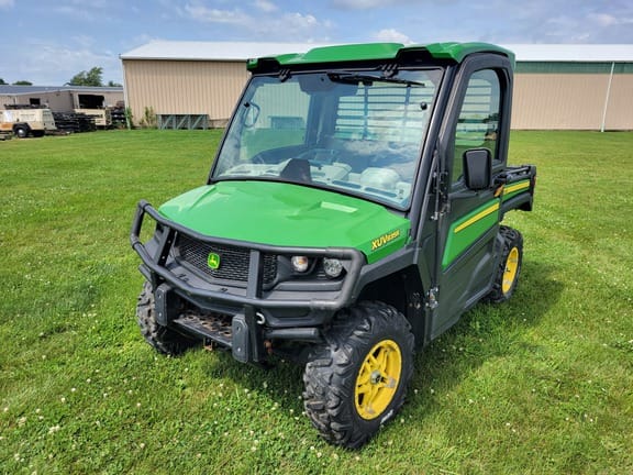 Main image John Deere XUV 835R