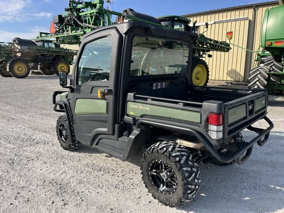 Image of John Deere XUV 835R equipment image 2