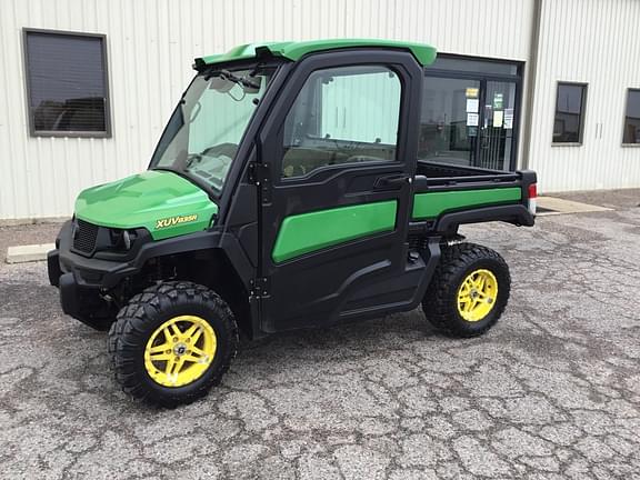 Image of John Deere XUV 835R equipment image 3