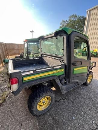 Image of John Deere XUV 835R equipment image 3