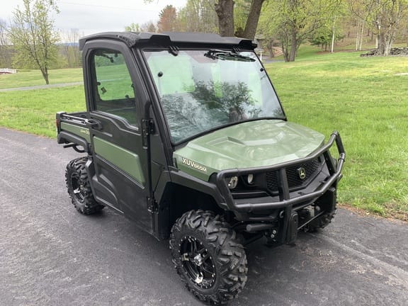 2018 John Deere XUV 865M Equipment Image0