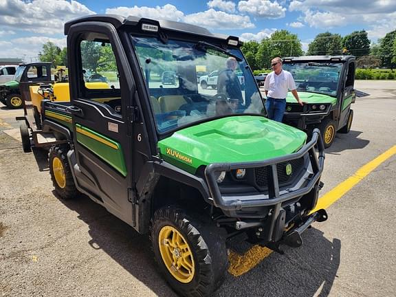 Image of John Deere XUV865M equipment image 2