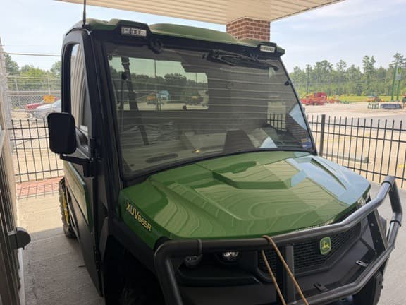 Image of John Deere XUV 865R equipment image 4