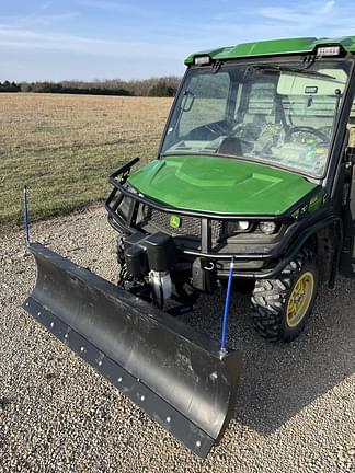 Image of John Deere XUV 865R Primary image