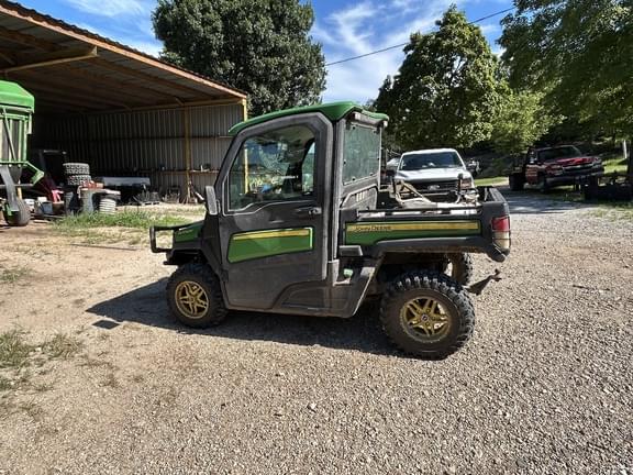 Image of John Deere XUV 865R equipment image 2