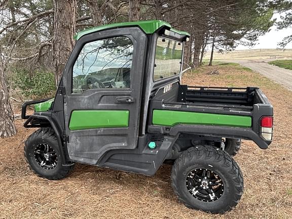 Image of John Deere XUV 865R Primary image