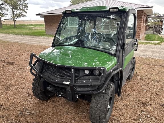 Image of John Deere XUV 865R equipment image 1
