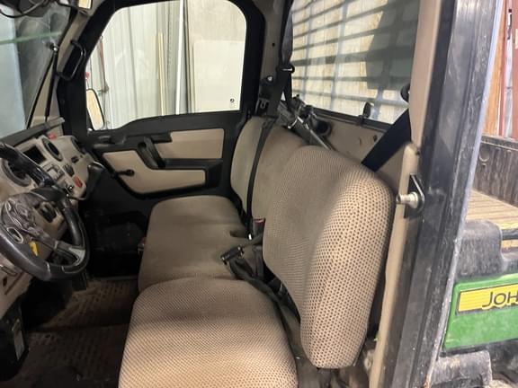 Image of John Deere XUV 865R equipment image 4