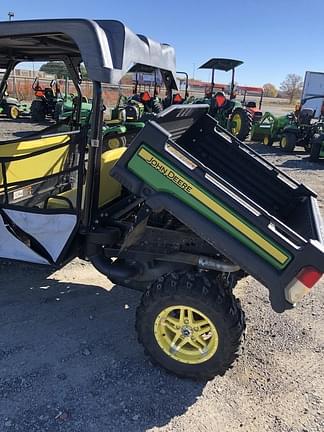 Image of John Deere XUV 825M S4 equipment image 4