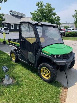 Image of John Deere XUV 835M equipment image 4