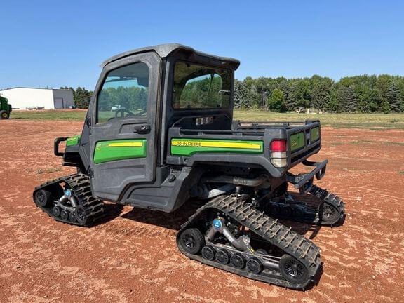 Image of John Deere XUV 835M equipment image 2