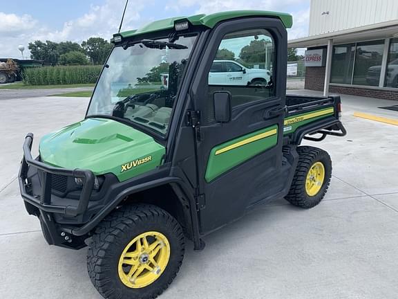 Image of John Deere XUV 835R Primary image