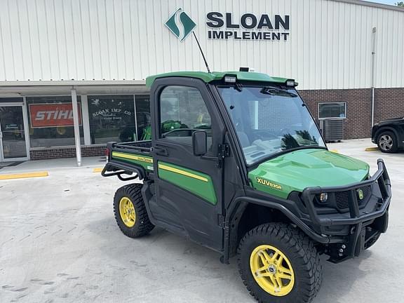 Image of John Deere XUV 835R equipment image 1