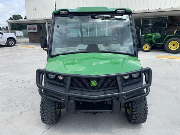 Image of John Deere XUV 835R equipment image 2
