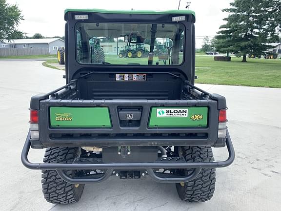 Image of John Deere XUV 835R equipment image 3