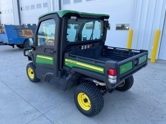 Image of John Deere XUV 835R equipment image 2