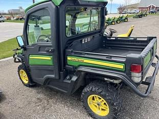 2018 John Deere XUV 835R Equipment Image0