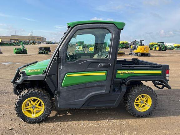 Image of John Deere XUV 835R equipment image 1