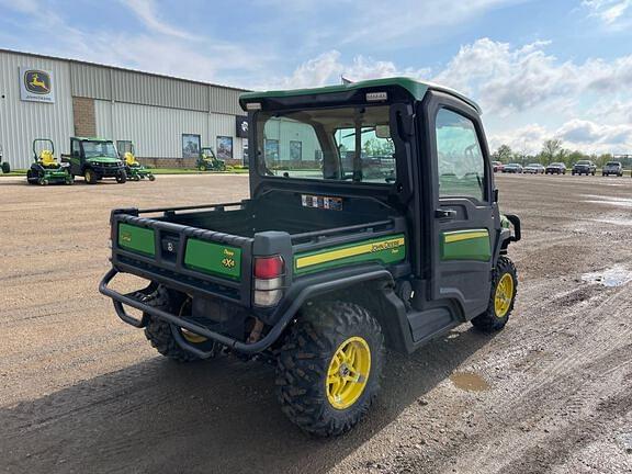 Image of John Deere XUV 835R equipment image 4