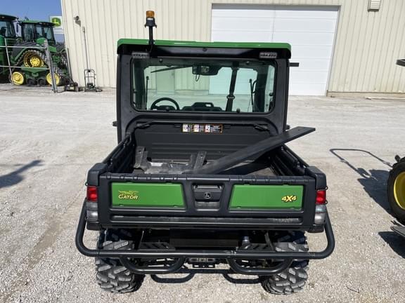 Image of John Deere XUV 835R equipment image 3