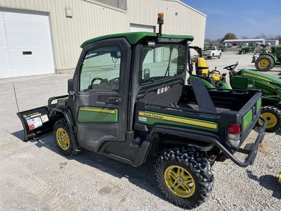 Image of John Deere XUV 835R equipment image 4