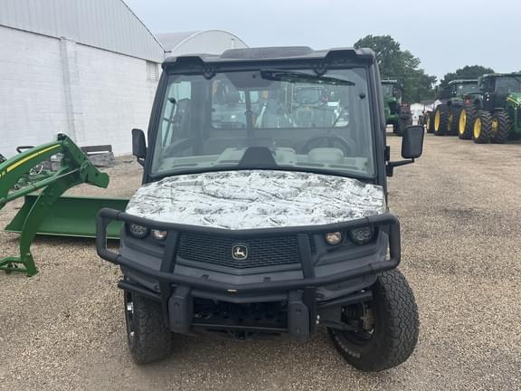 Image of John Deere XUV 835R equipment image 3