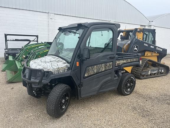 Image of John Deere XUV 835R Primary image