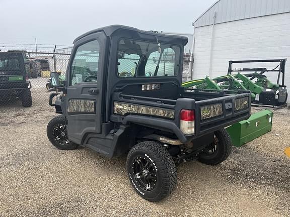 Image of John Deere XUV 835R equipment image 2