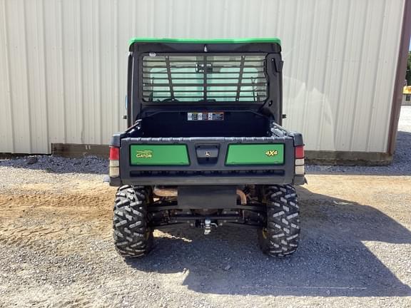 Image of John Deere XUV 835R equipment image 3