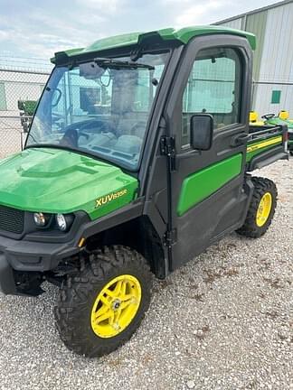 2018 John Deere XUV 835R Equipment Image0