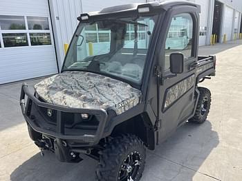 2018 John Deere XUV 835R Equipment Image0