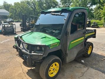 Main image John Deere XUV 835R