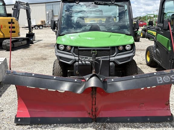 Image of John Deere XUV 865M equipment image 3