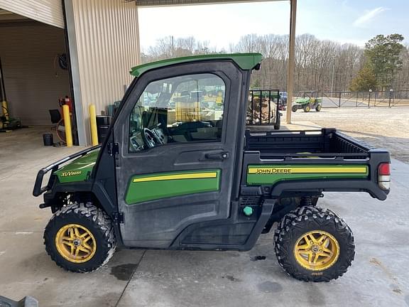 Image of John Deere XUV 865R Primary image