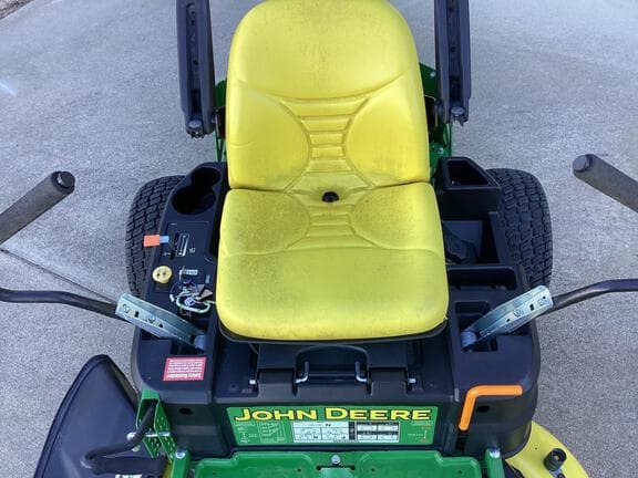 Image of John Deere Z335M equipment image 3
