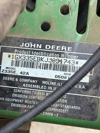 Image of John Deere Z335E equipment image 3