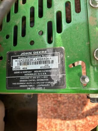 Image of John Deere Z335E equipment image 4