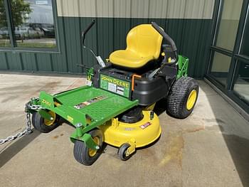 2018 John Deere Z335E Equipment Image0