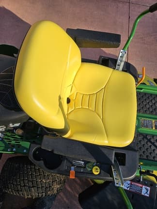 Image of John Deere Z345R equipment image 1