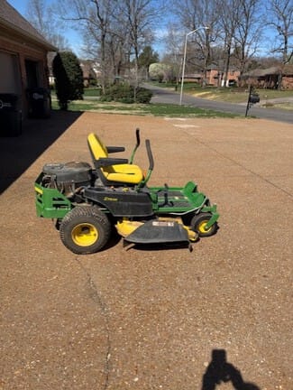 2018 John Deere Z345R Equipment Image0
