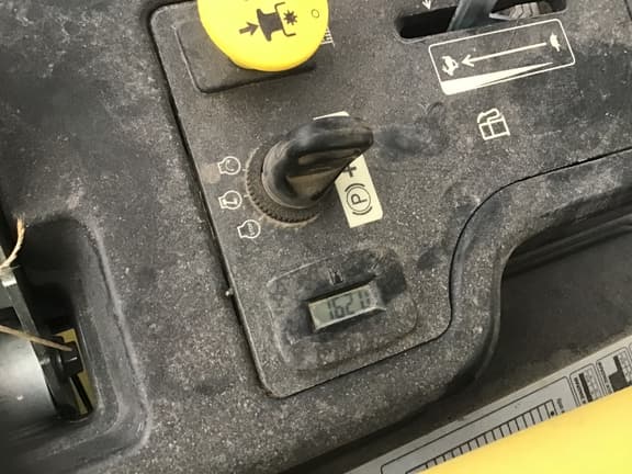 Image of John Deere Z355E equipment image 4