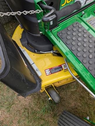Image of John Deere Z355R equipment image 1