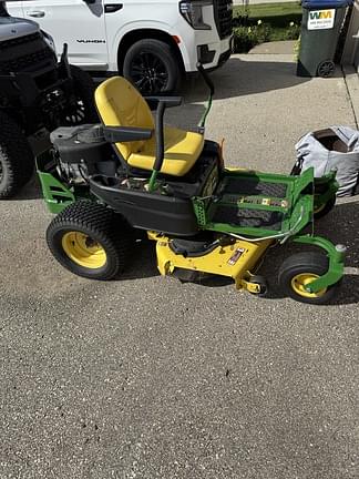 Image of John Deere Z355R equipment image 2