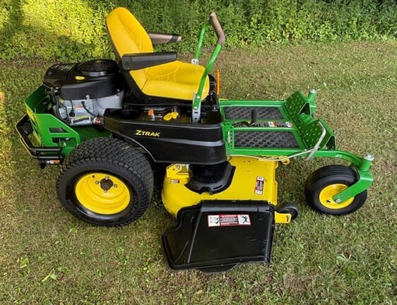 2018 John Deere Z375R Equipment Image0