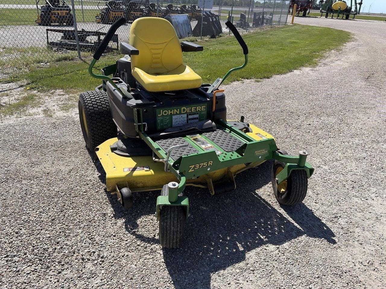 2018 John Deere Z375R Equipment Image0